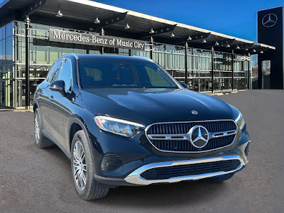2025 Mercedes-Benz GLC